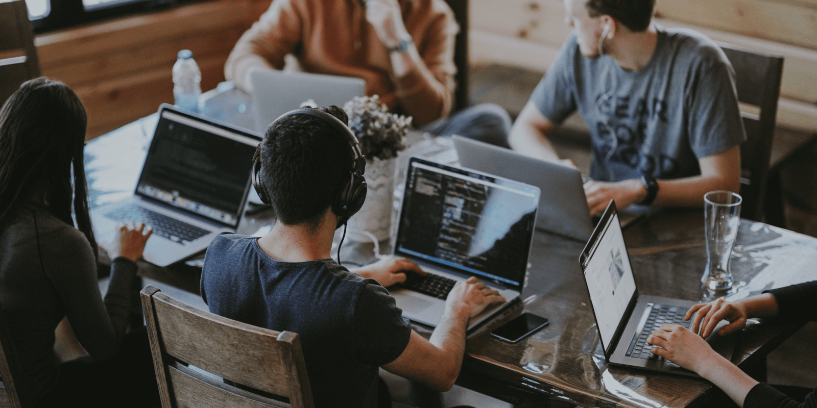 A Sales Enablement Strategy to Close Deals (1)